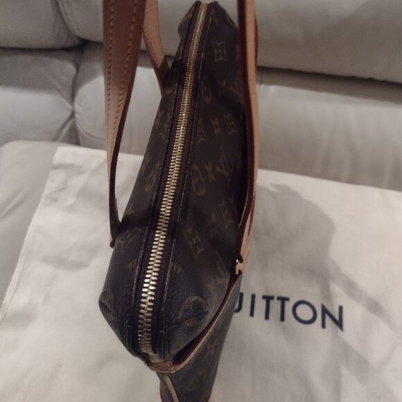 💯% authentic RARE PERFECT Louis Vuitton Coussin shoulder bag 🌹🌹 - Picture 10 of 16